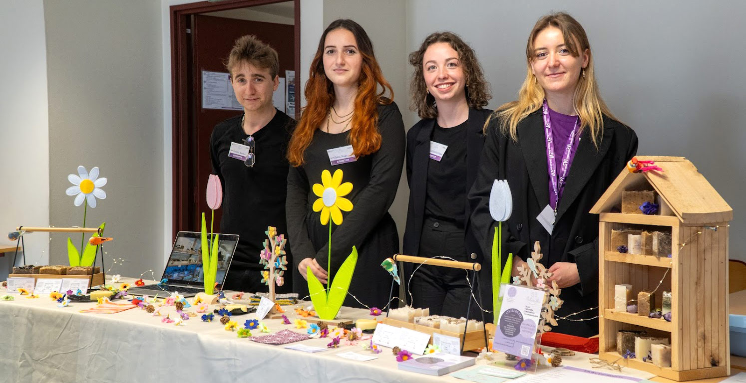 Equipe Ateliers de Sarah.