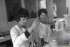 02- 1970 - Etudiantes en travaux pratiques de chimie - Marie François Grimon et Annie Ruland - Photo Martine Potin.jpg