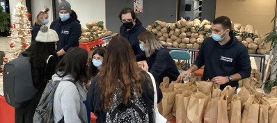 Distribution de légumes frais gratuits proposée aux étudiants en décembre 2021